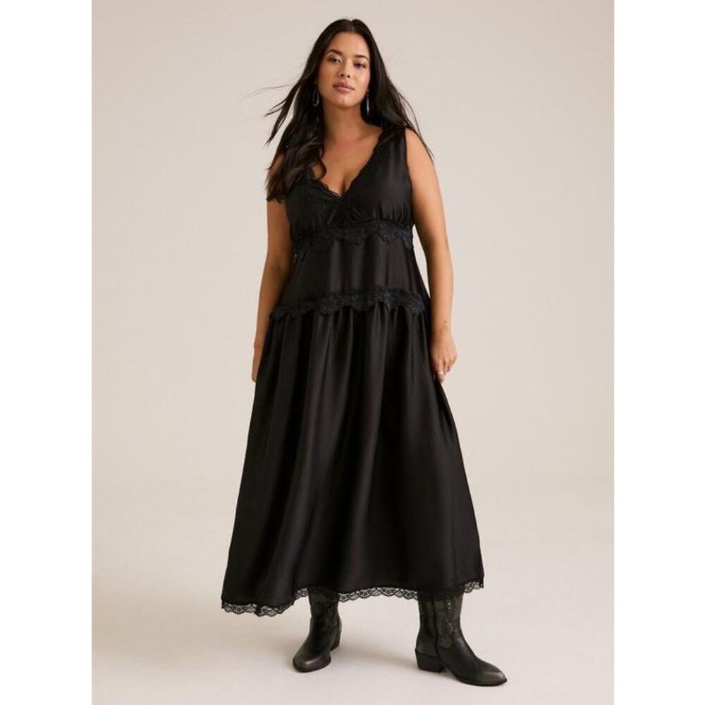NWT Torrid Festi Lace Trim Maxi Dress Black 3X Flowy Tiered V-Neck Boho